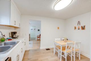 Rural Retreat Near Golf Courses in Ottawa Lake! - 4