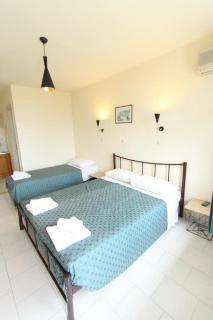 Paradise Sea View Pool Apartments Moraitika - Moraitika - 3