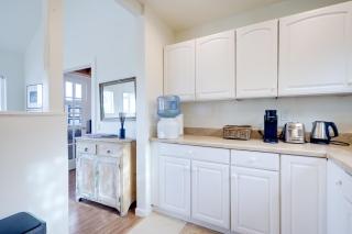 Dog-Friendly Home with Fenced Yard in Los Cerrillos - Cerrillos - 1