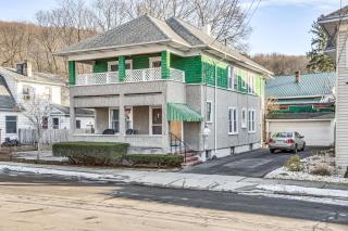 1 Mi to Dtwn Binghamton Apt with Covered Balcony! - Binghamton - 8