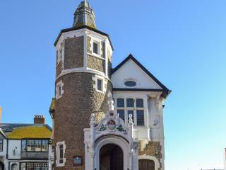 Applewood Cottage - 2