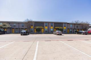 The Mirage 251 I Comfy 1 Bed 1 Bath - Arlington - 3
