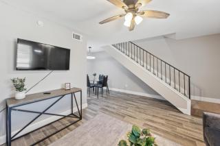 The Mirage 248 I Comfy 1 Bed 1 Bath - Arlington - 1