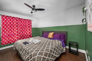 Modern Quirky Apartment Near Medical Center - 4