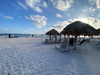 paradise close to the beach pool free parking,wifi- punta cana - Punta Cana - 5