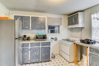 Pet-Friendly Little Rock Home on Spacious Lot - Little Rock - 2