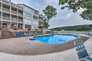 Community Perks Scenic Osage Beach Condo! - Osage Beach - 9