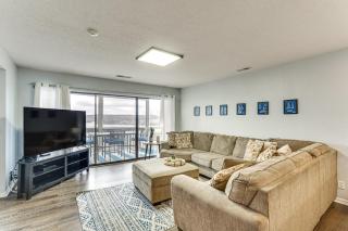 Community Perks Scenic Osage Beach Condo! - Osage Beach - 8