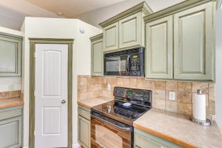 1 Mi to Boise Towne Square Home with Patio! - Boise - 4
