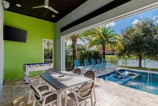 Estate with Arcade, Theater, Superhero BR, Near Parks - Kissimmee - 5