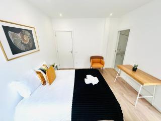 The Antonio Pedro House - NO 2D - Stunning Three-Bedroom Apartment - Lissabon - 3
