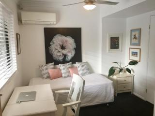 Swan Guest House - Room with Own Private Bathroom - Brisbane - 0