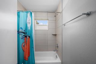 Bright and Cozy Med Center Apartment - Houston - 7