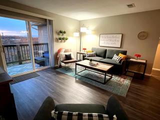 3 BR VY2903-6, Sleeps 11, Between Strip & SDC - Branson - 9