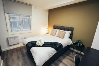 2BR City Centre Apt, Self Check In, Wifi, By DerBnB - Sheffield - 9