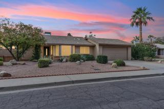Stunning Remodeled 2br Retreat In Northscottsdale - Scottsdale - 7