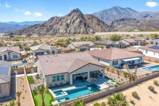 Luxury Desert Escape Private Pool Putting Green Outdoor Oasis - 8
