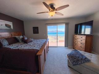 Gorgeous Updated Lake View Condo 942 3 - Garden City - 5