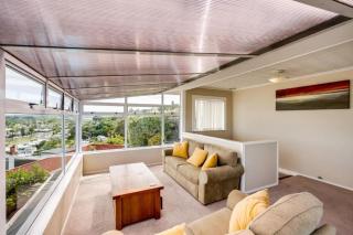 Napier Hilltop Stays - Views, Pool & Pet Friendly! - Napier - 4