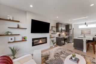 The Modern Muse Art Home - Wheat Ridge - 7