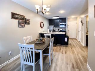 Inn Building Condo 212, gorgeous updated condo - Garden City - 9