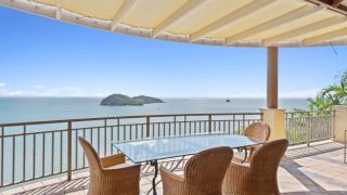 Outstanding - Palm Cove - 3