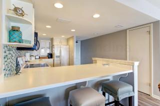 Beach Cottage Look Condo - Fernandina Beach - 2