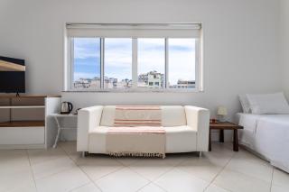 CurtaCopacabana Studio funcional com tudo embaixo - 4