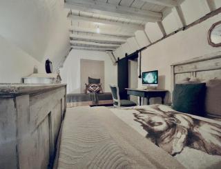 Mystic's Lodge - Antwerp - 3