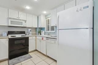 Short Walk to the Beach Condo - Fernandina Beach - 3