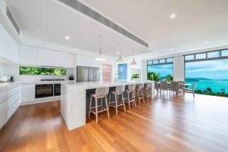 CoralAir Whitsundays - Airlie Beach - 3