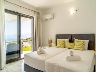 Luxury Villa with Ocean Views in Elounda - Elounda - 8