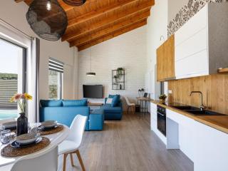 Villa in Sfakaki with Private Pool & Beach Access - 7