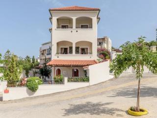 Villa with Jacuzzi, views in Rethymno - Atsipopoulo - 0