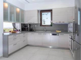 Spacious villa in Malevizi with garden - Kavrokhórion - 6