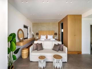 Villa in Gournes with Private Pool & Sea Views - 4