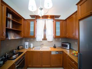 Tranquil villa with large pool in Rethymno - Prinés - 1