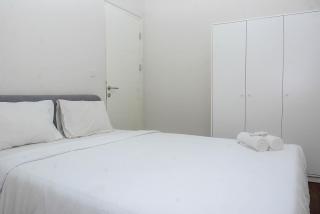 Best and Relax 2BR Springlake Summarecon Apartment By Travelio - Bekasi - 3