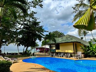 Ocean View Resort - 8