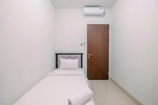 Elegant and Comfy 3BR Transpark Cibubur Apartment By Travelio - Depok - 5
