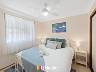 Tully's Beach House - 2