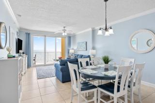 Beachfront Condo w Ocean Views Pool Access Emerald Isle 808 by AvantStay - Panama City Beach - 3