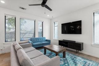 Stunning 3BR Home in Desirable Austin Location - Austin - 3