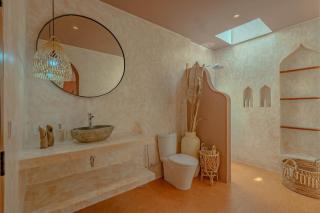 New! Villa Isara - 1BR Villa in Kerobokan - Kerobokan - 4