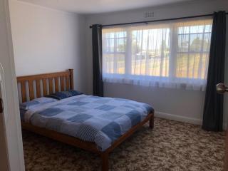 Zeehan 3 bed - Entire Home - Zeehan - 2