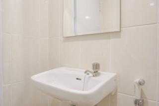 Cozy and Simply Look 2BR Apartment at M-Town Residence By Travelio - Tangerang - 2