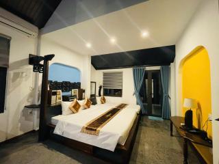 La Y Riverview - Hue - 7