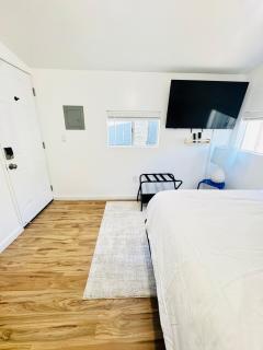 Cozy Private Guesthouse with AC - Chula Vista - 6