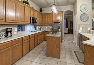 Pro Designed Home 4BDRM POOL - The Colony - 9
