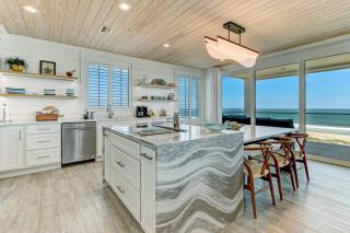 226 South Fletcher Ave home - Fernandina Beach - 2